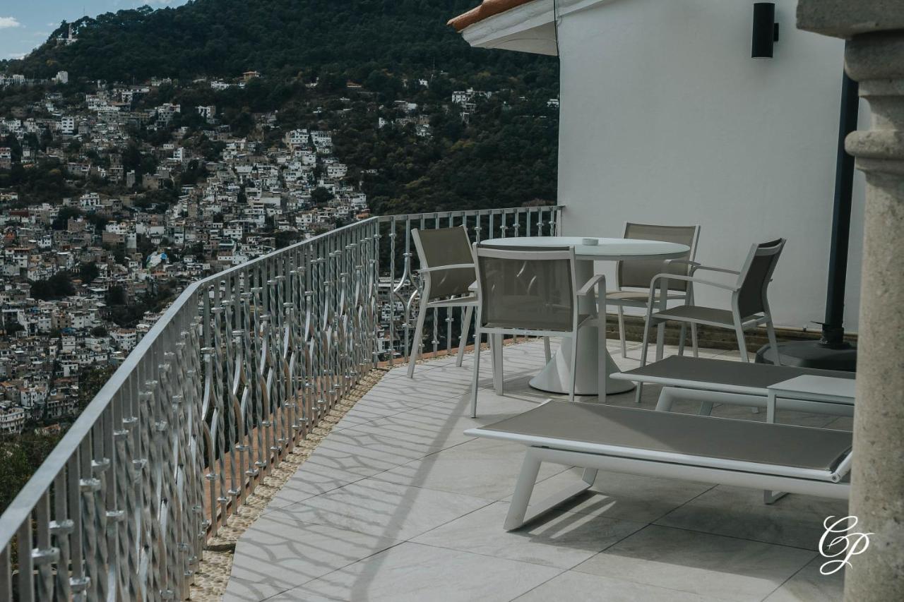 De Cantera Y Plata Hotel Boutique 塔斯科·德·阿拉尔孔 外观 照片