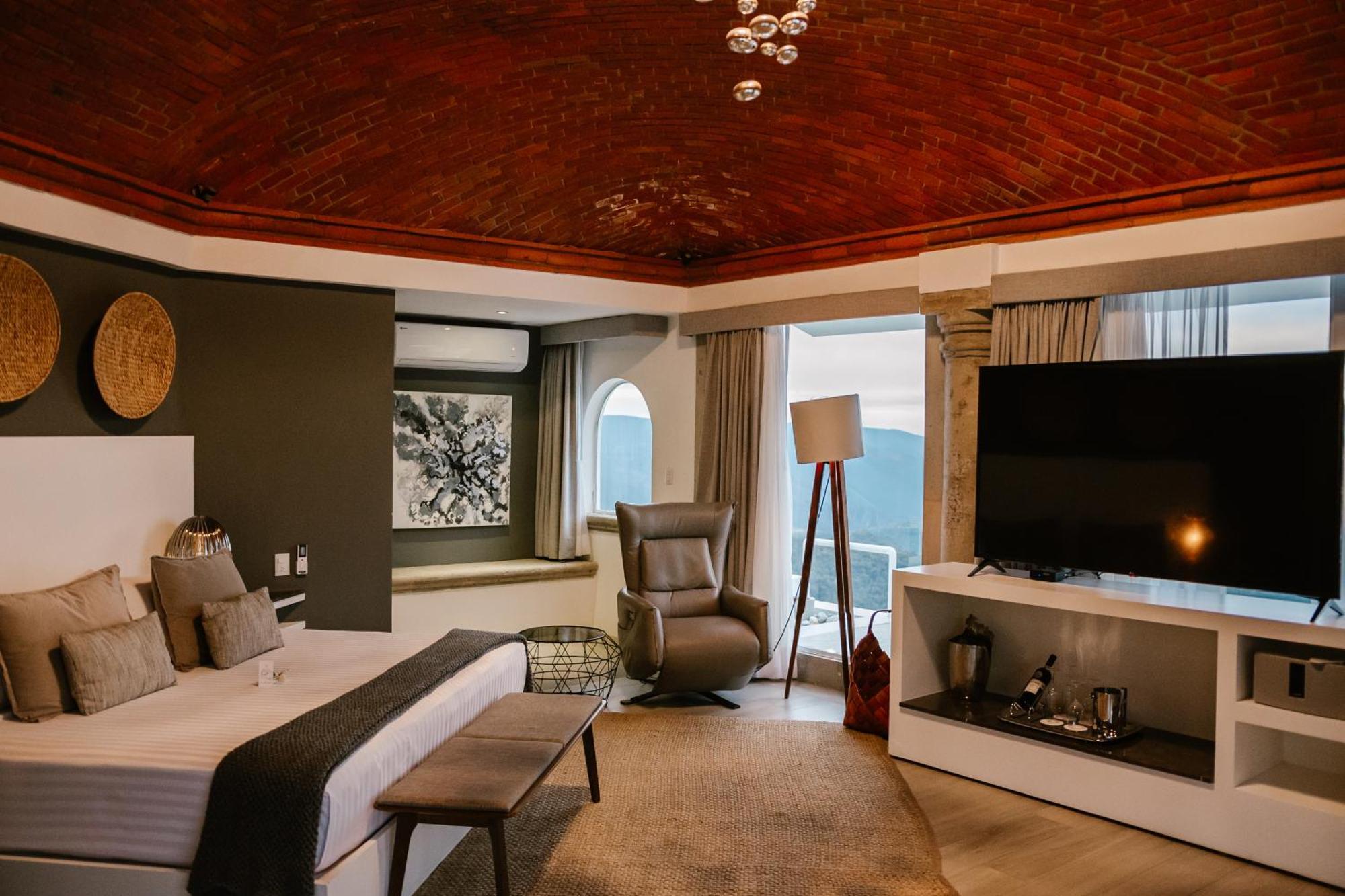De Cantera Y Plata Hotel Boutique 塔斯科·德·阿拉尔孔 外观 照片